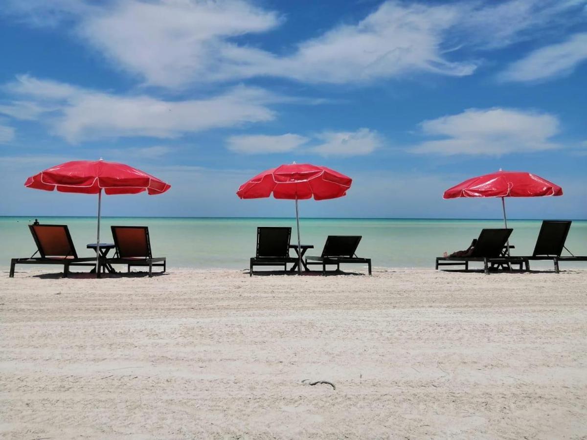 Hotel Mayari Holbox ภายนอก รูปภาพ Beach at the Grand Palladium Resort and Spa