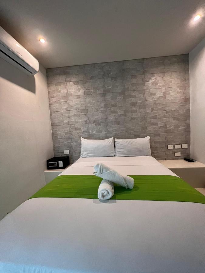 Hotel Mayari Holbox ภายนอก รูปภาพ A room at the hotel