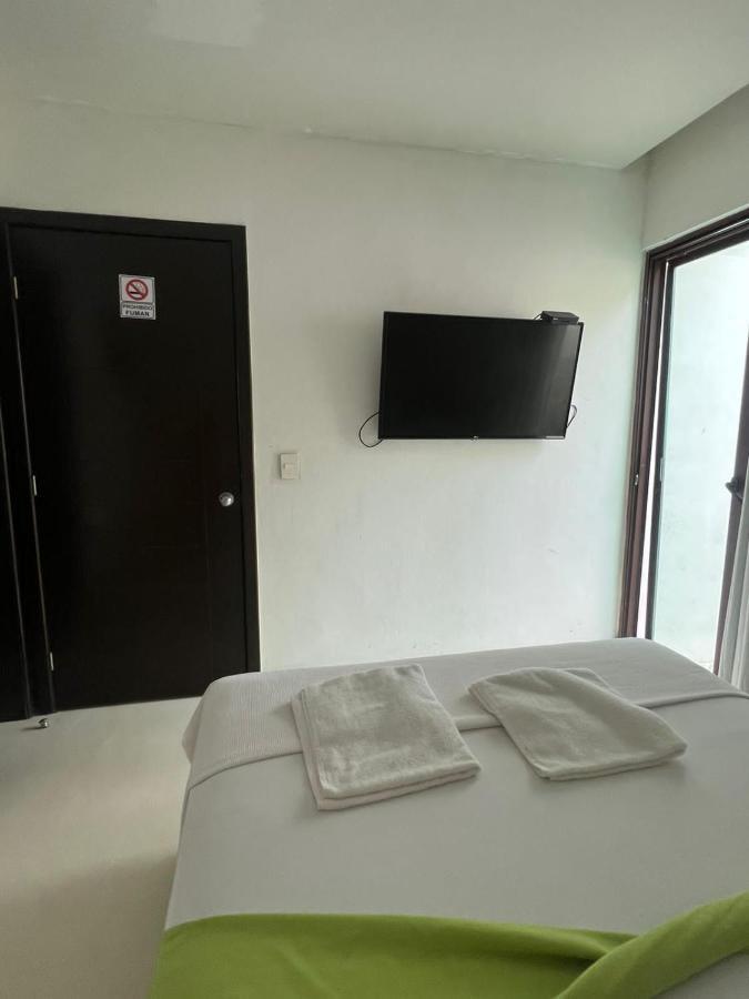 Hotel Mayari Holbox ภายนอก รูปภาพ A room at the hotel