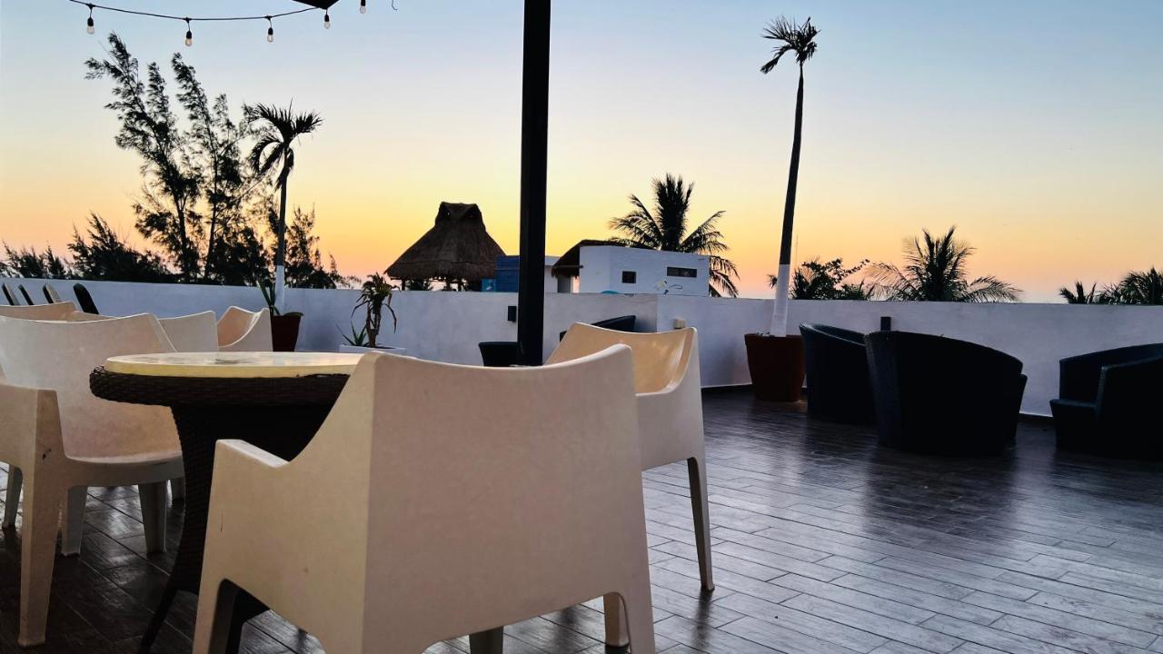 Hotel Mayari Holbox ภายนอก รูปภาพ Rooftop bar in Tulum
