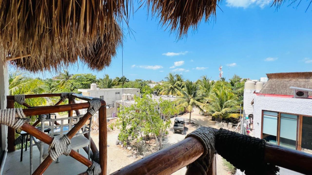 Hotel Mayari Holbox ภายนอก รูปภาพ View of Tulum from a rooftop